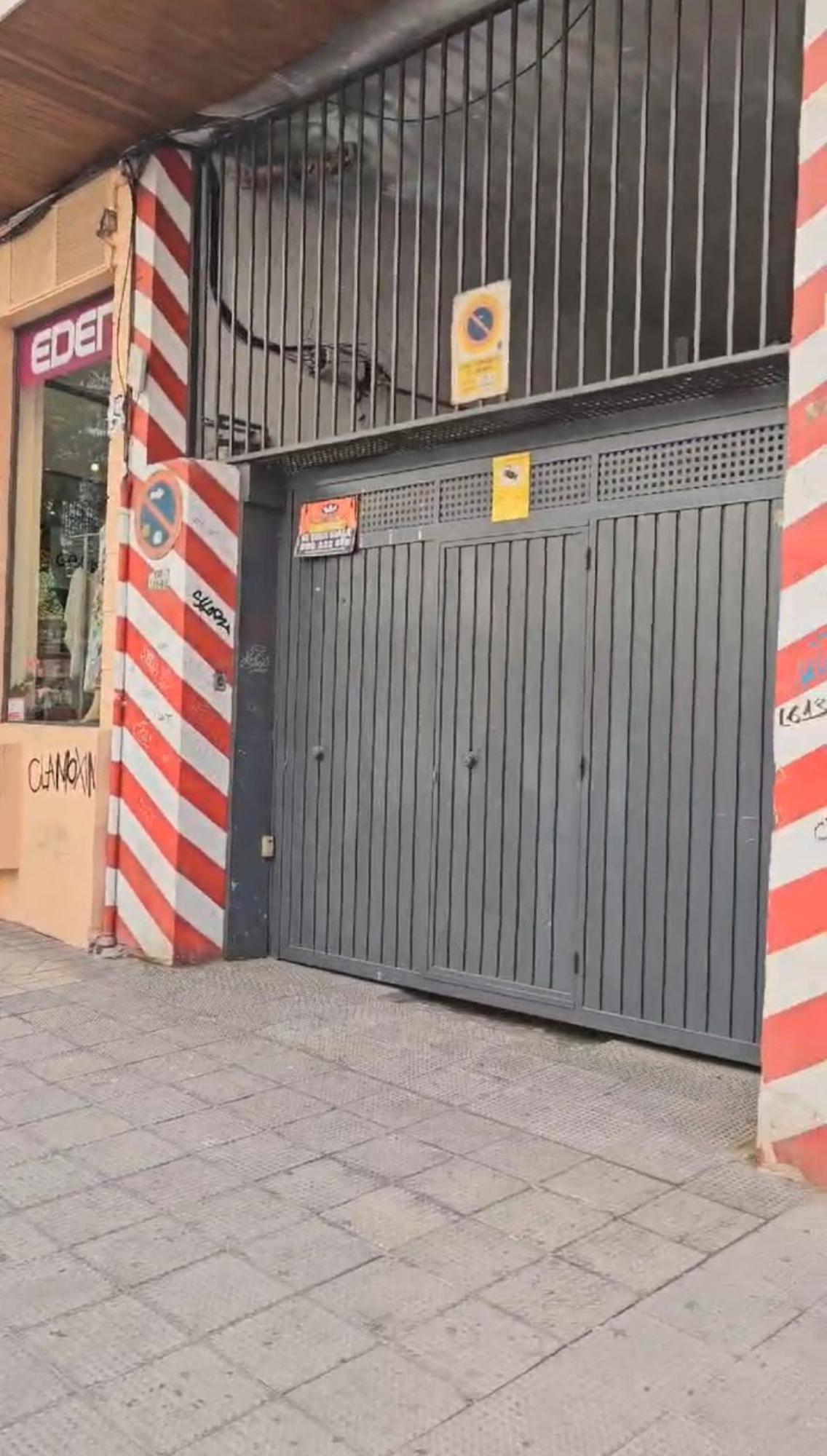 Dreaming Apartment Dona Luisa - Free Parking グラナダ エクステリア 写真